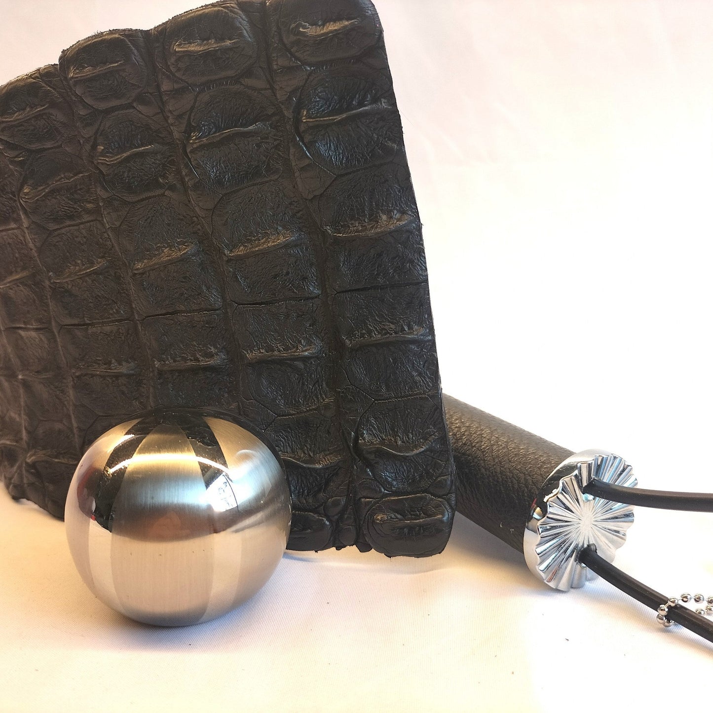 Backstrap Paddel Zwart Breed 42cm 380g - Krokodil Leer 10 - 14cm CITES Handgemaakt - Backstrap Whips - SM - speeltjes