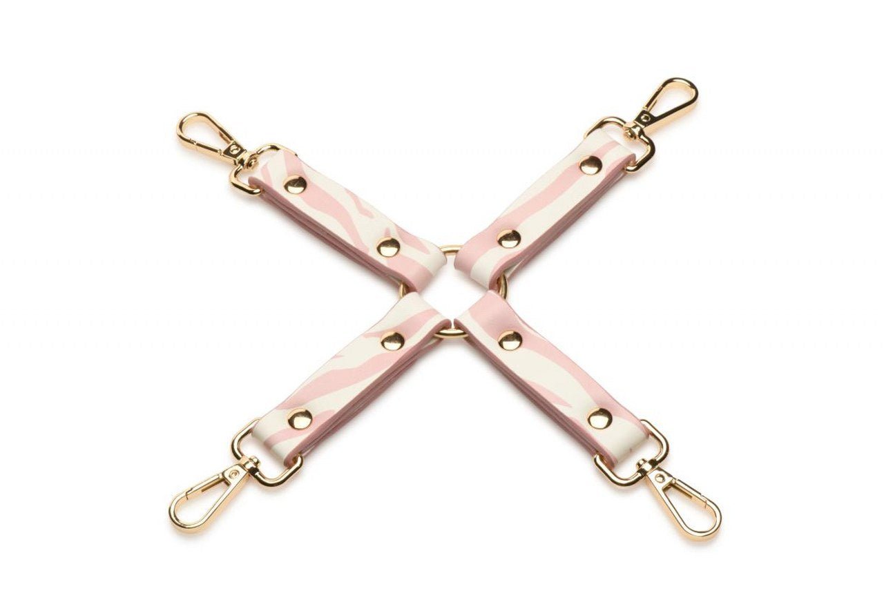 met-deze-vegan-boeien-set-heb-je-alles-ineens-in-huis-om-je-erotische-leven-nieuw-leven-in-te-blazen-handboeien-voetboeien-een-collar-een-leiband-een-oogmasker-en-zelfs-een-eerste-paddle-alvast-veel-pleizer-met-ontdekken-7