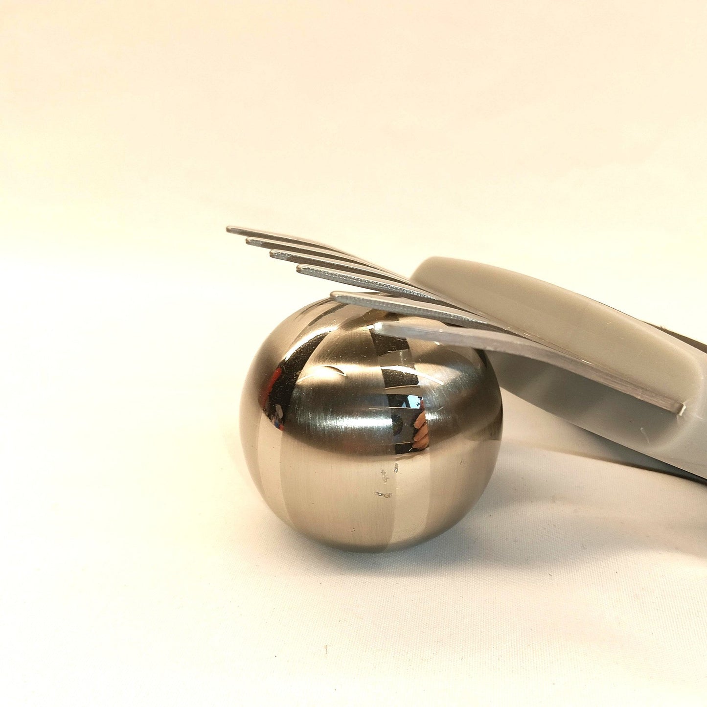 Bear Claw RVS 6 Punten 150g - Kunststof Handvat Scratch Play BDSM - Scratch Play - SM - speeltjes