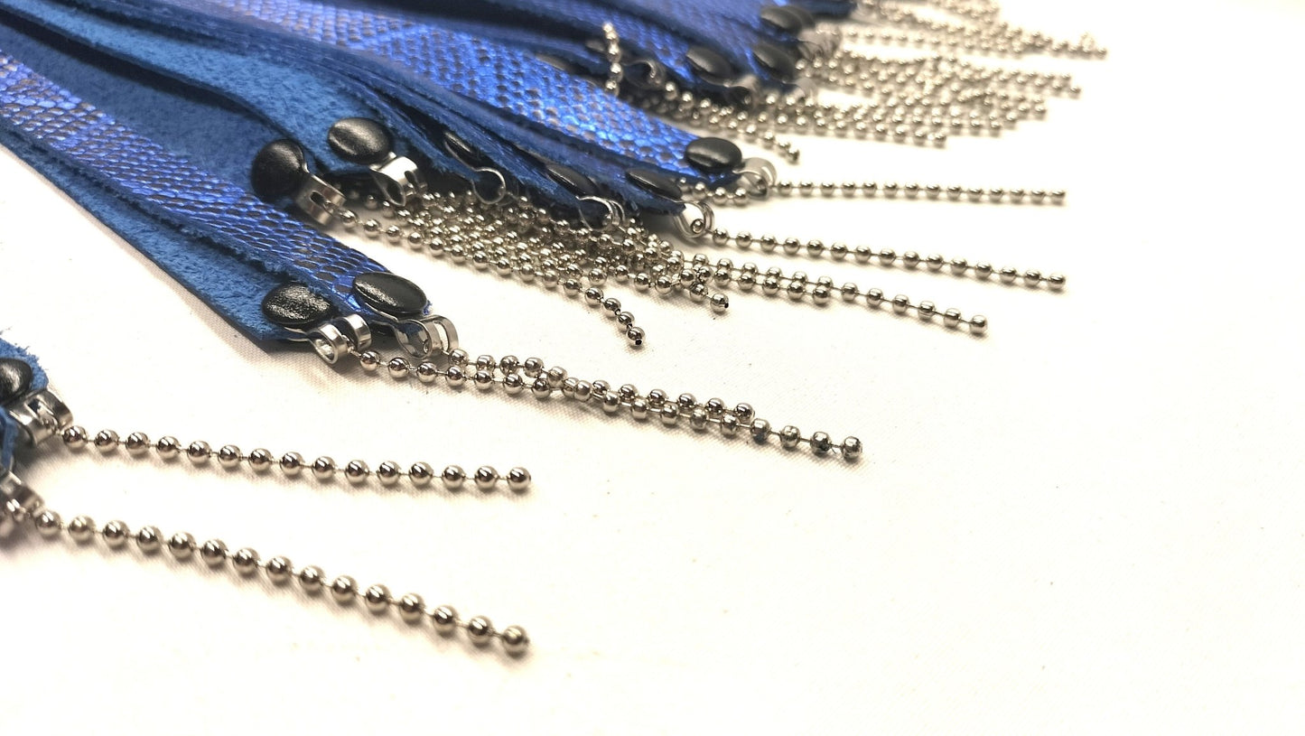 Blauwe Snakeprint Leder Flogger - Chainballs Handgemaakt in België - BDSM - SM - speeltjes