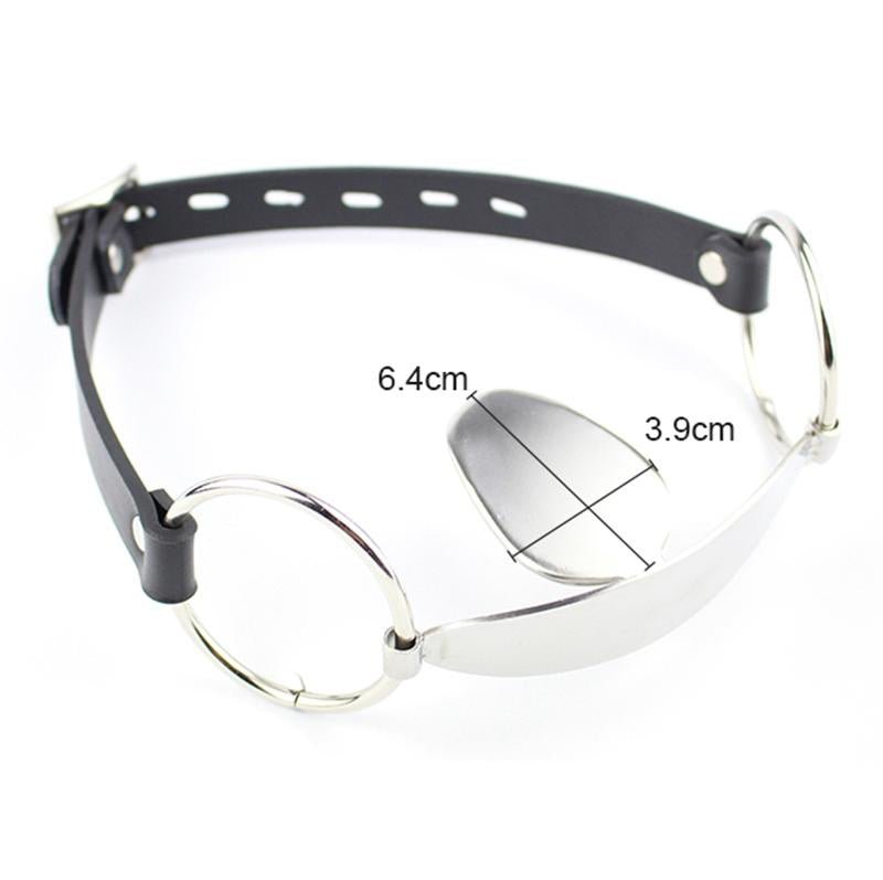 als-een-gewone-gagbal-niet-helpt-om-je-subje-het-zwijgen-op-te-leggen-zal-deze-op-paardensport-gebasseerde-gag-het-misschien-wel-doen-dankzij-het-rvs-metalen-plaatje-die-plat-op-de-tong-komt-te-liggen-zodra-de-gag-wordt-ingebracht-6