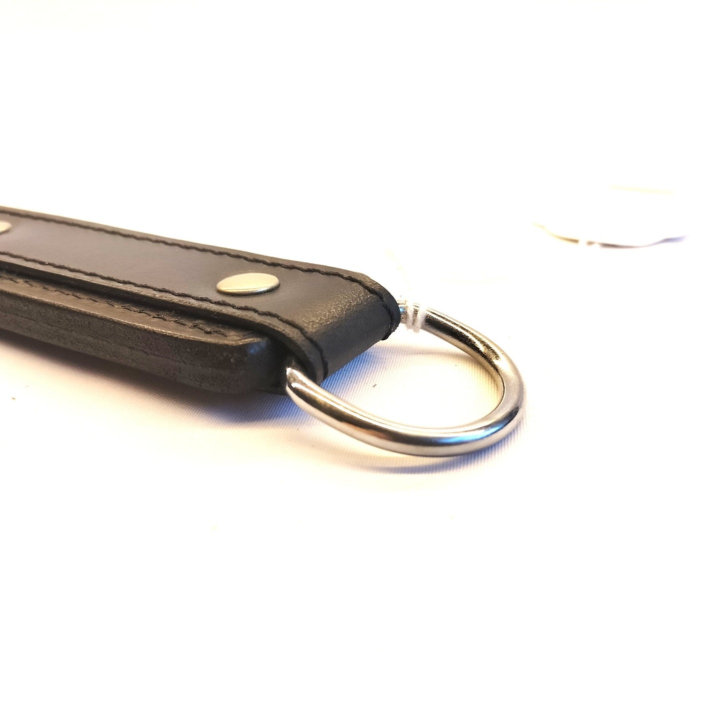 Tuigleder Paddle 150g Zwart 37cm 9mm Dik - Zware Impact BDSM Paddle - Impact Toys - SM - speeltjes