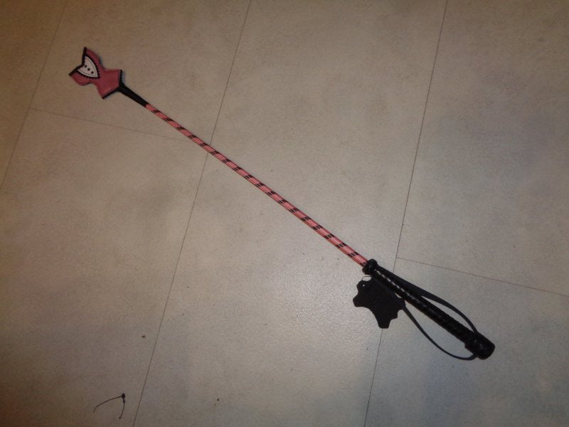 Crop met roze ledere korset - SM - speeltjes