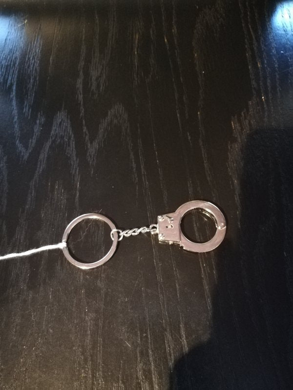 Sleutelhanger met handboeitje - SM - speeltjes