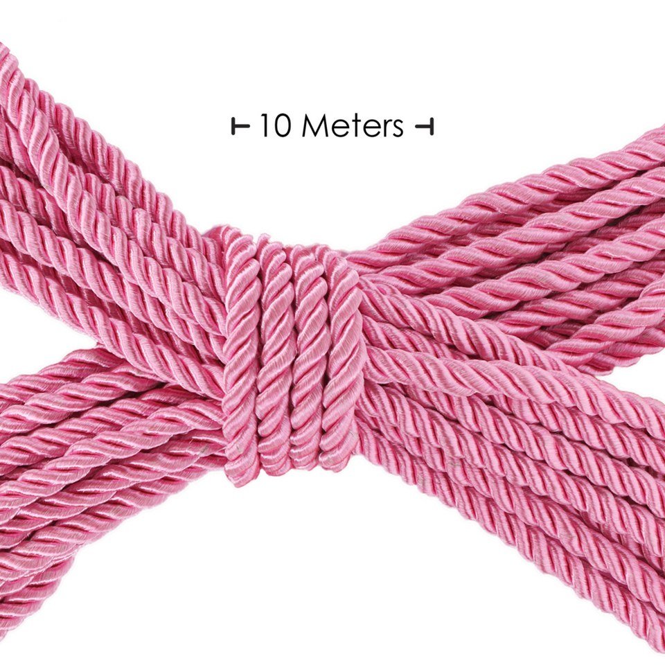 met-dit-bondage-touw-gemaakt-uit-zacht-polyester-in-roze-met-een-dikte-van-6-mm-en-10-meter-lang-sla-je-2-vliegen-in-één-klap-het-is-zeer-gemakkelijk-in-onderhoud-en-het-is-leuk-om-mee-te-bonderen-dit-wordt-je-nieuwe-favoriete-bdsm-toy-in-je-koffer-1
