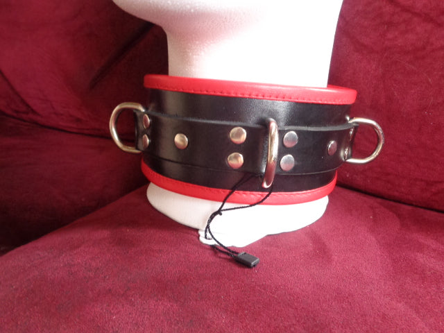 Black/red leather collar with soft calfskin padded inside
