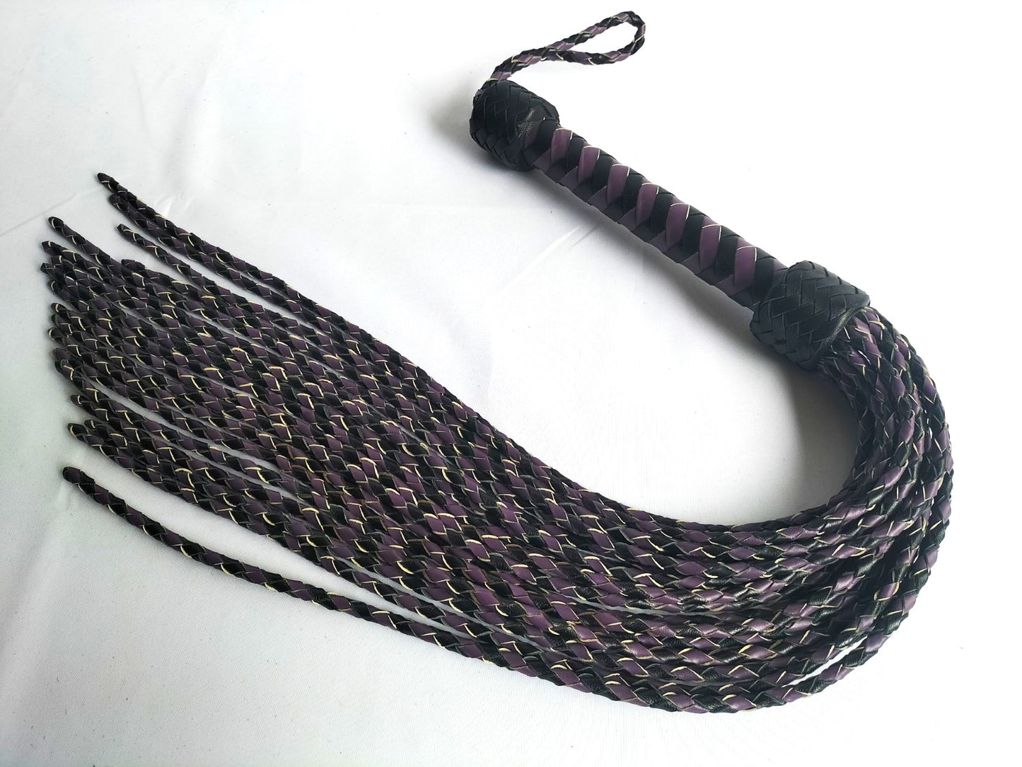 Black leather cat O 18 with woven falls purple/black