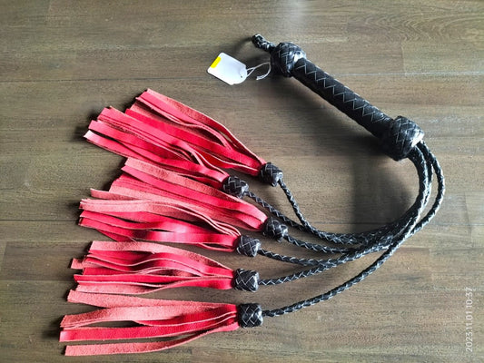 Separate flogger with 6 falls that split up