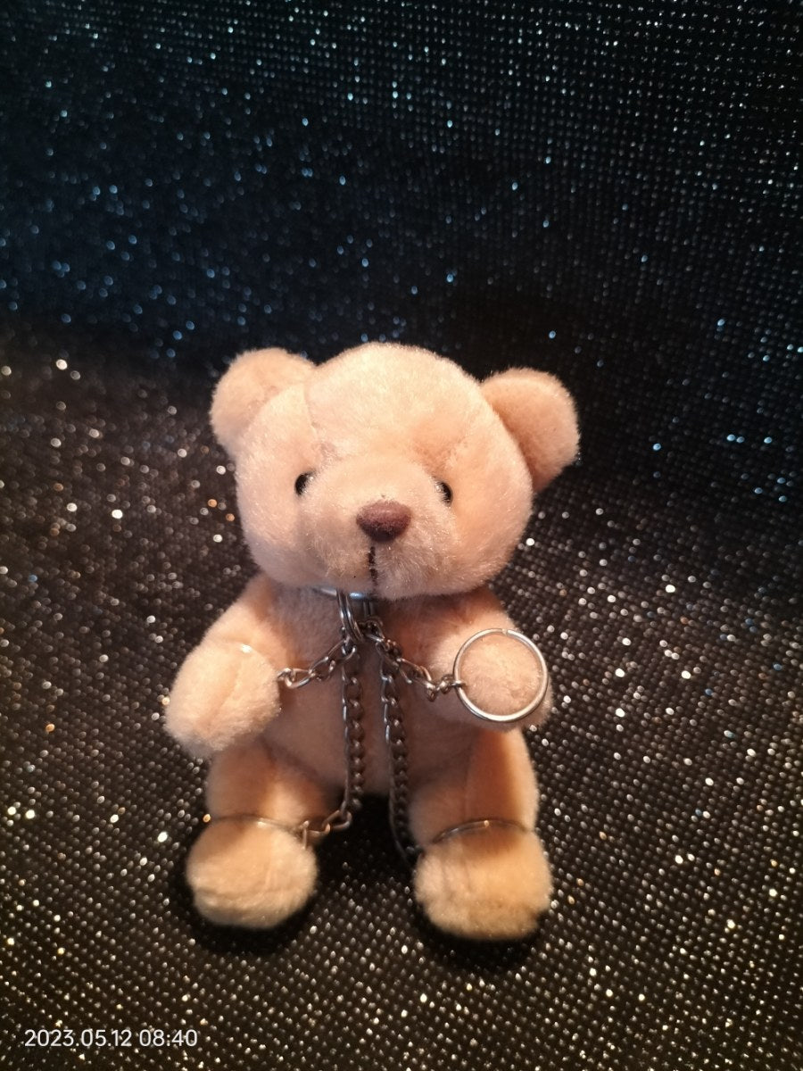Kinky bear in metal cuff set