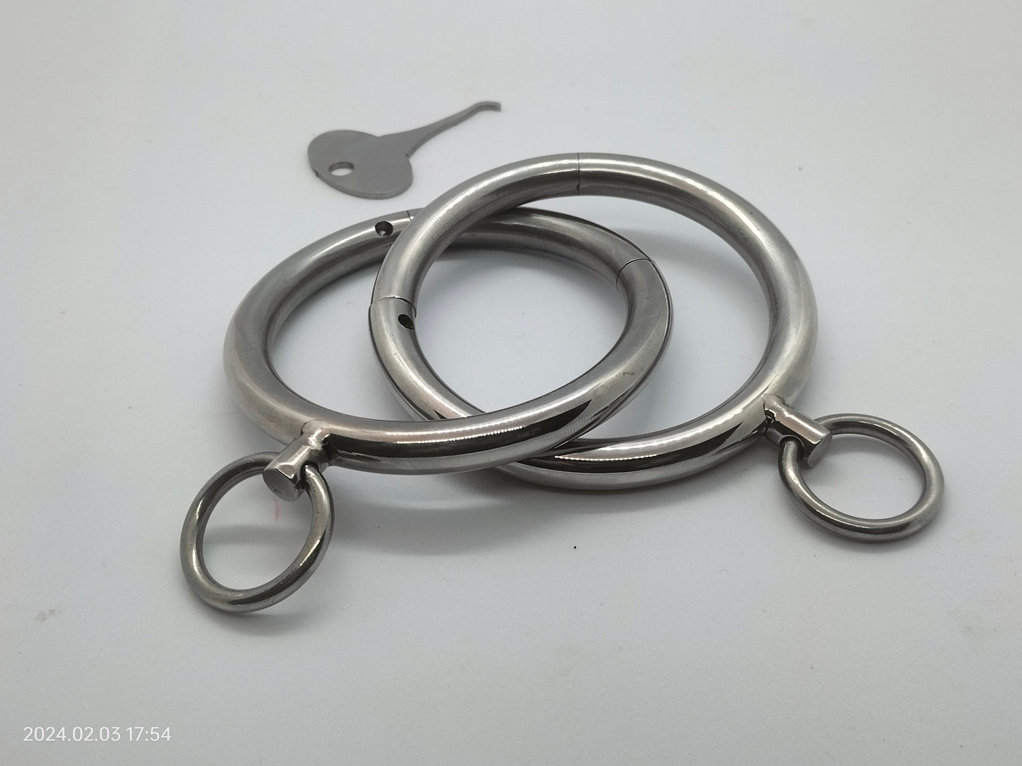 Metal wrist/ankle cuffs medium
