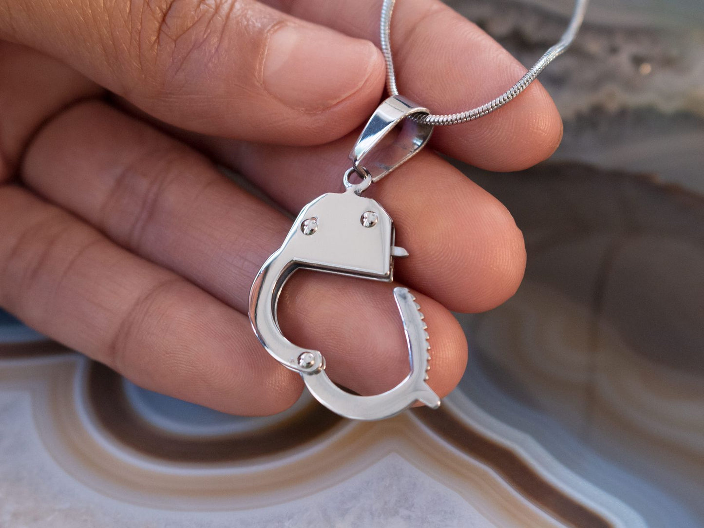 Stainless steel BDSM handcuff pendant