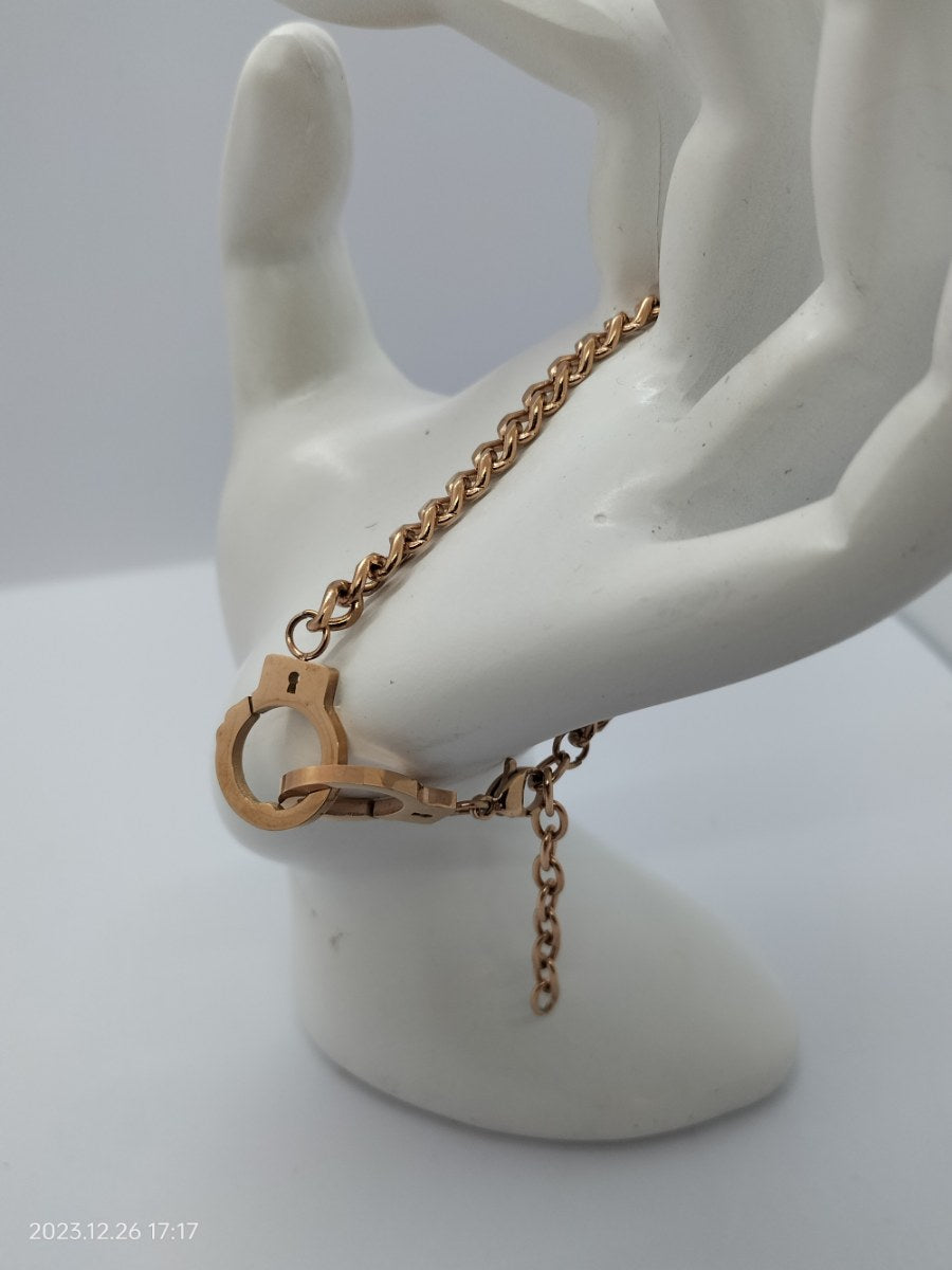 Stainless steel rose gold colored ladies bracelet