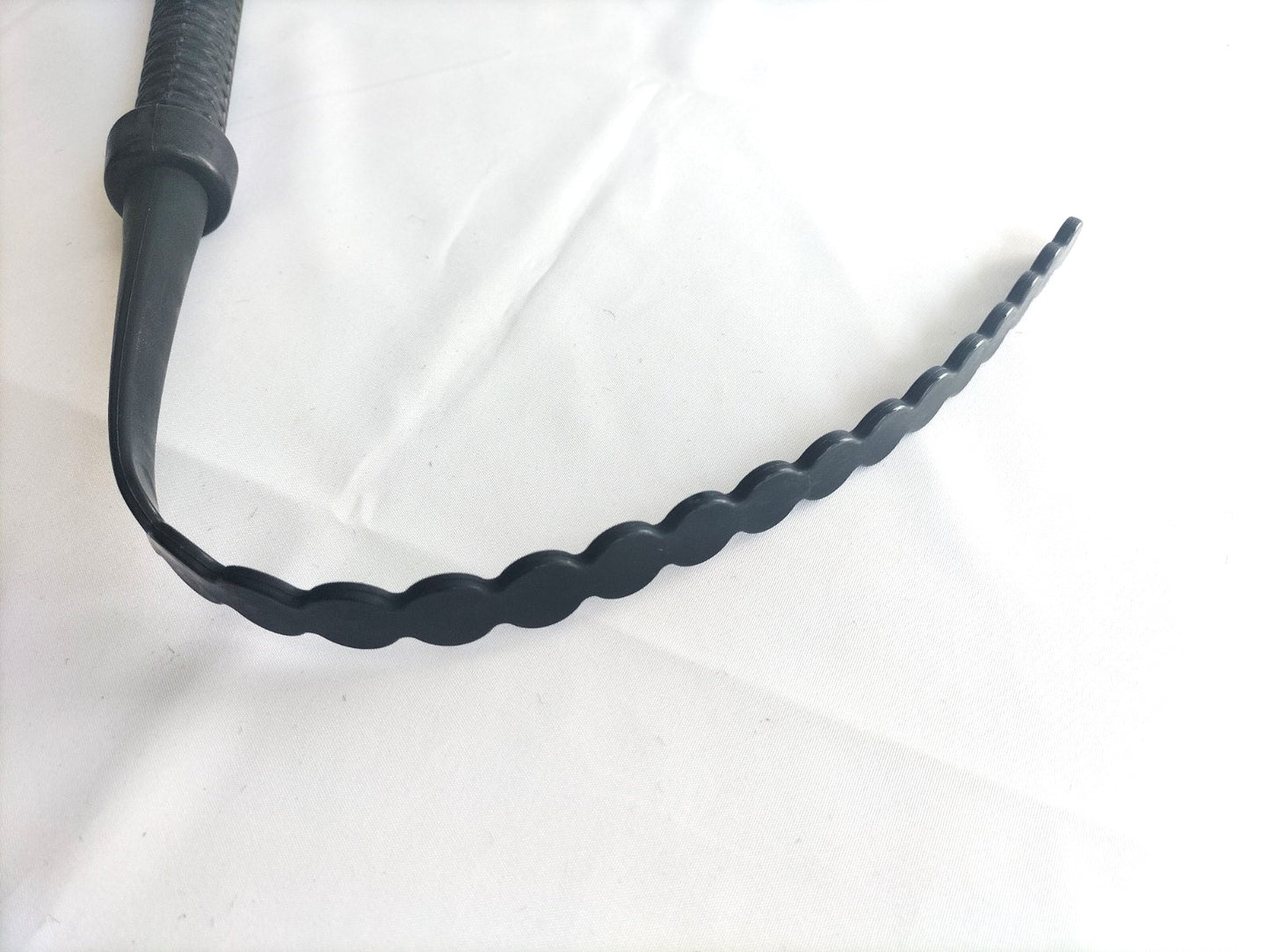 Rubber snaketail met rubber taps aflopende rondjes