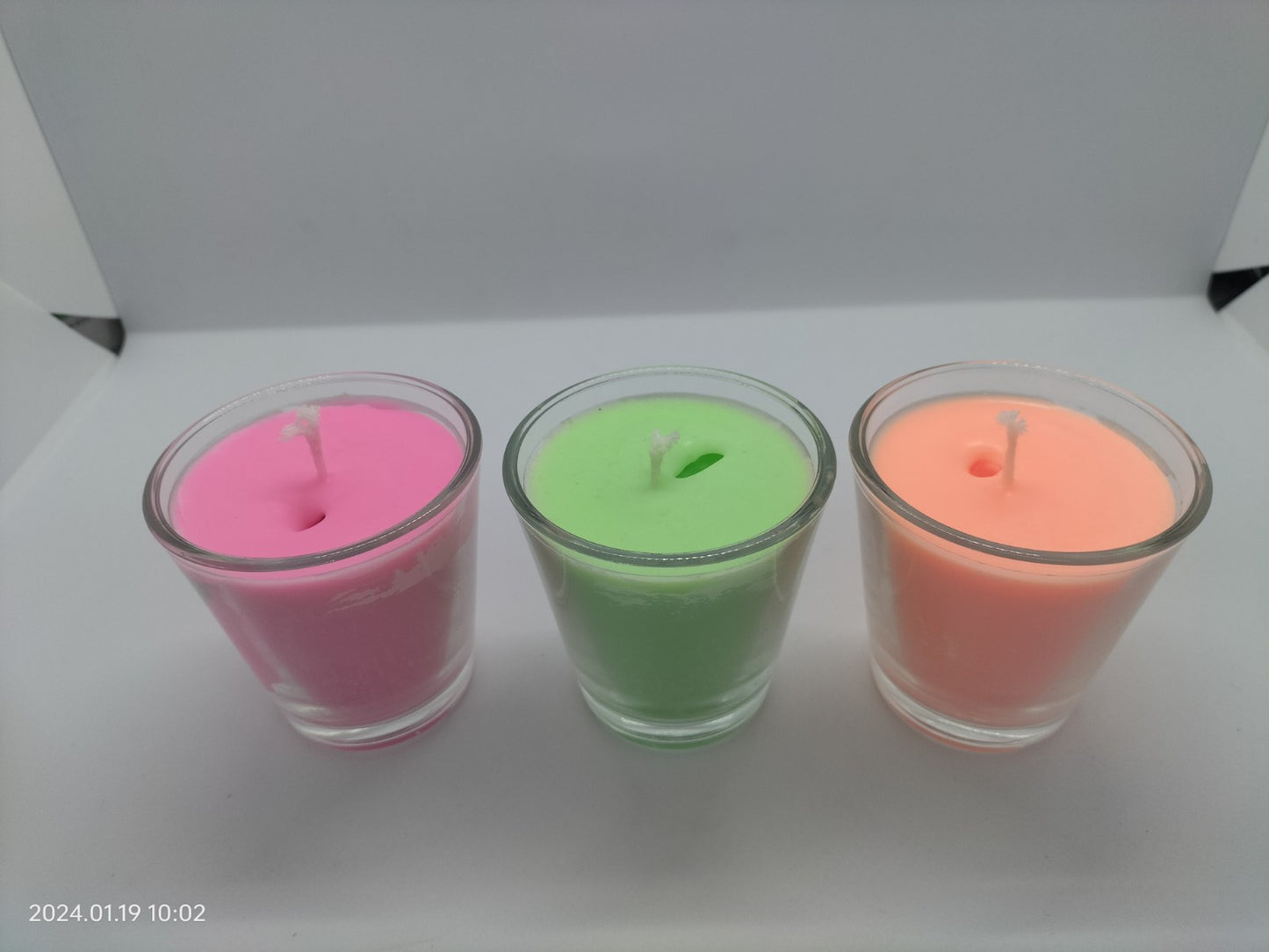 Fluo casting candle in various colours