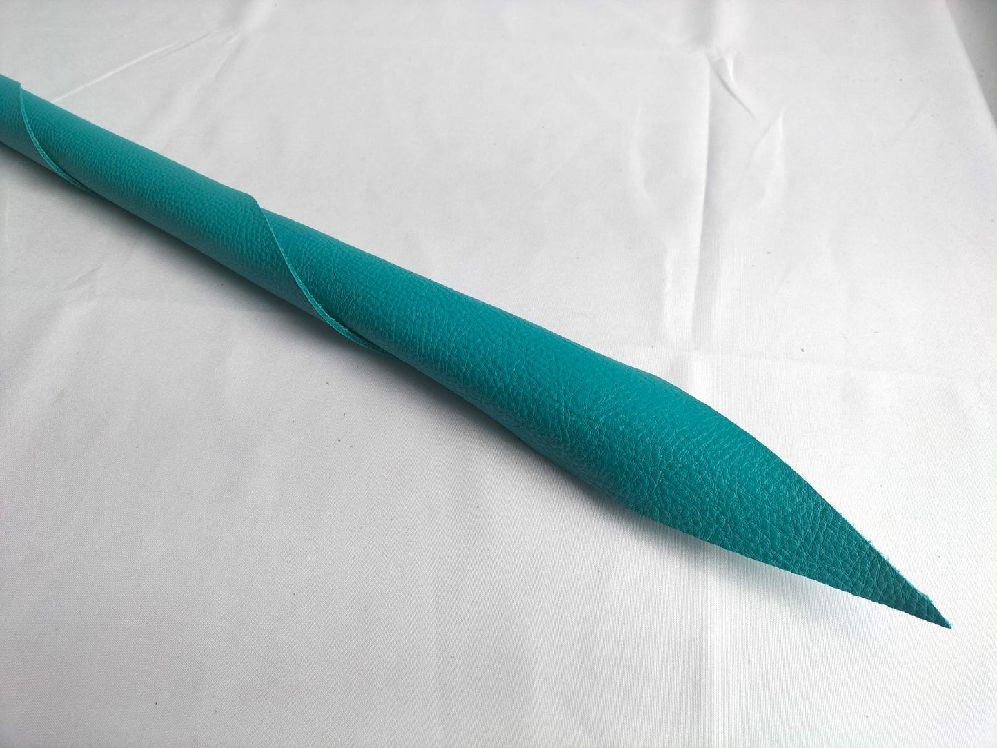 Dragon tail turquoise 70 cm