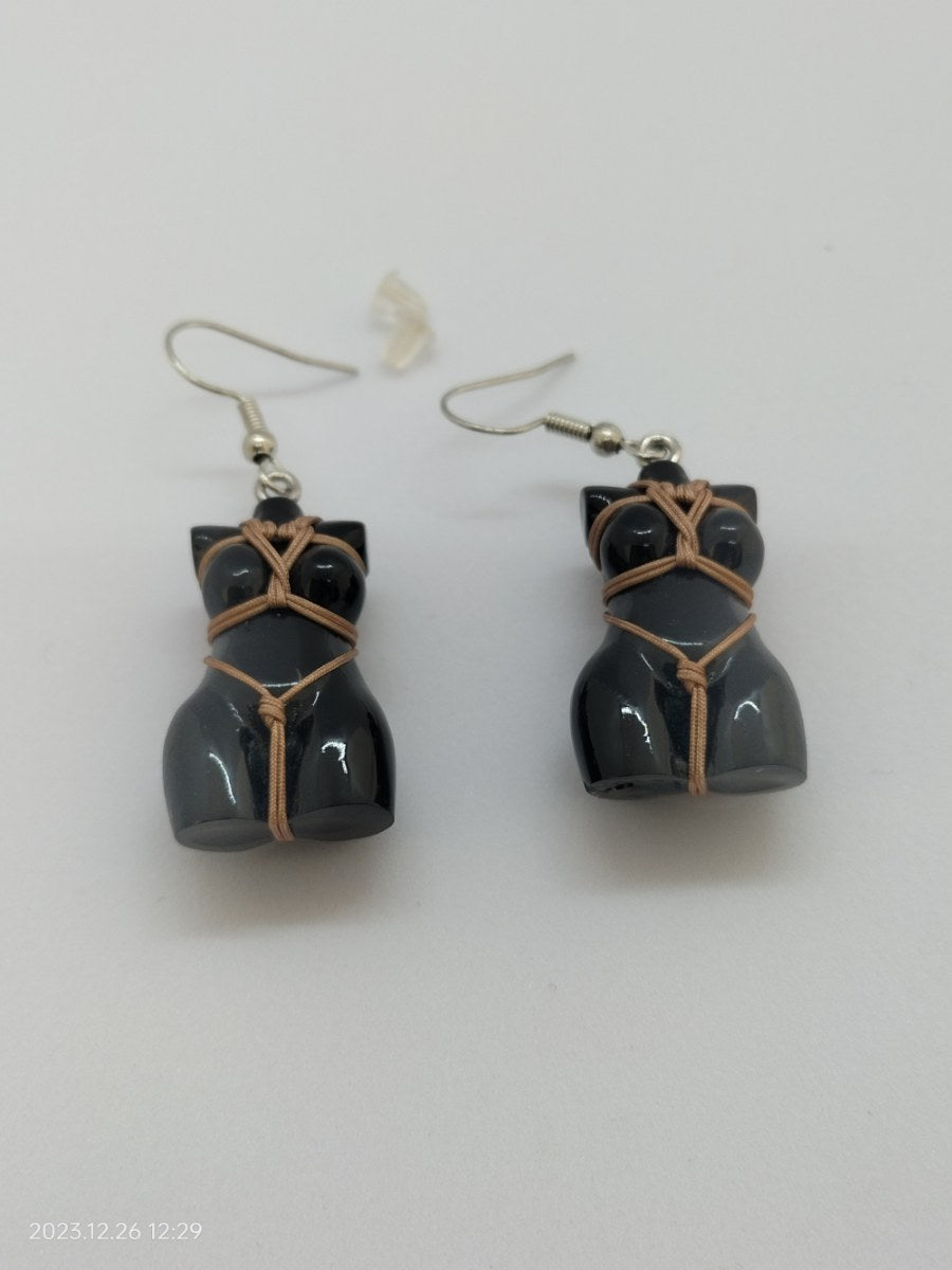 Bondage earrings mocha color