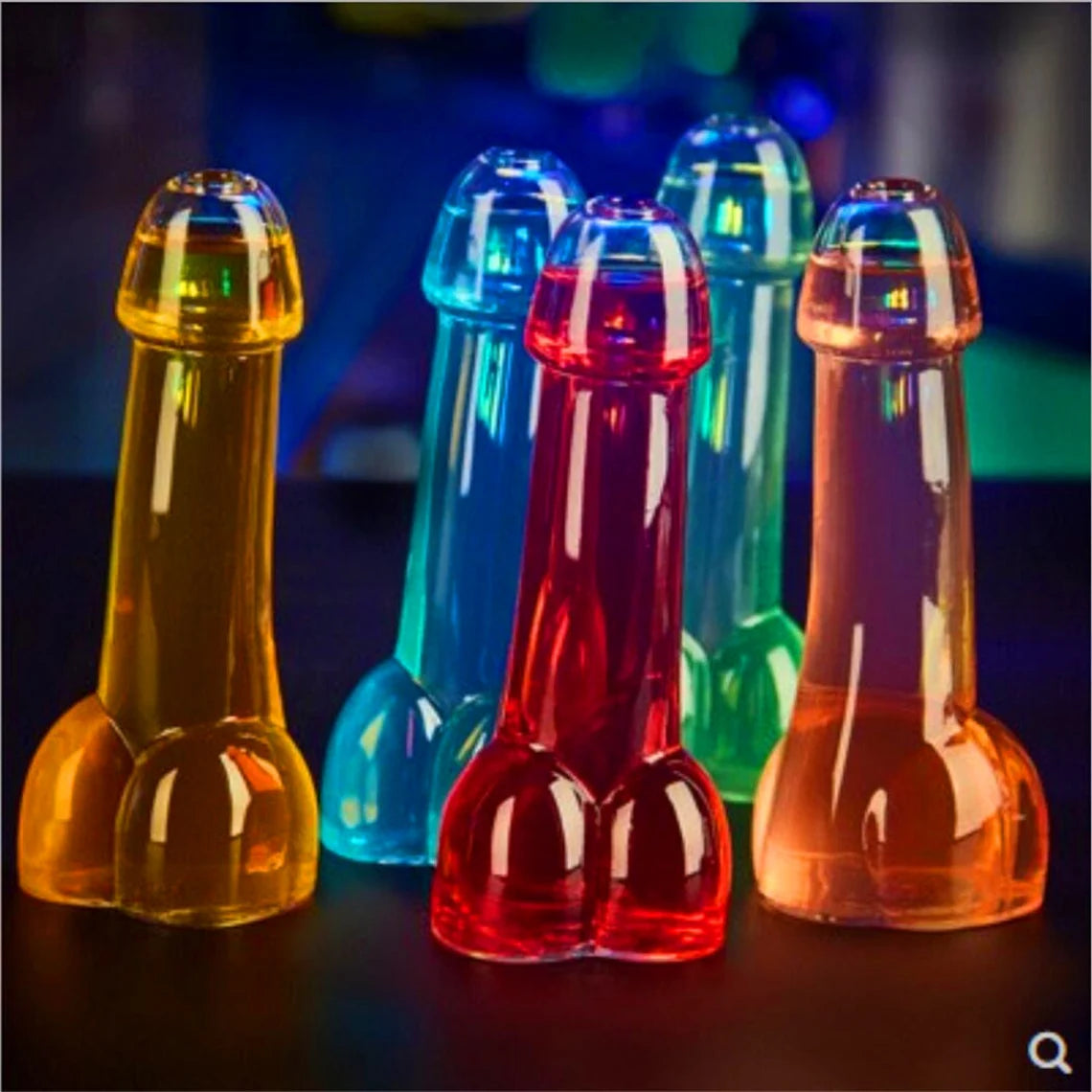 Set van 4 penis glazen incl rietjes