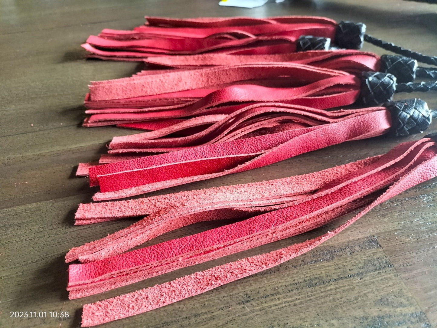 Aparte flogger met 6 falls die opsplitsen - SM - speeltjes