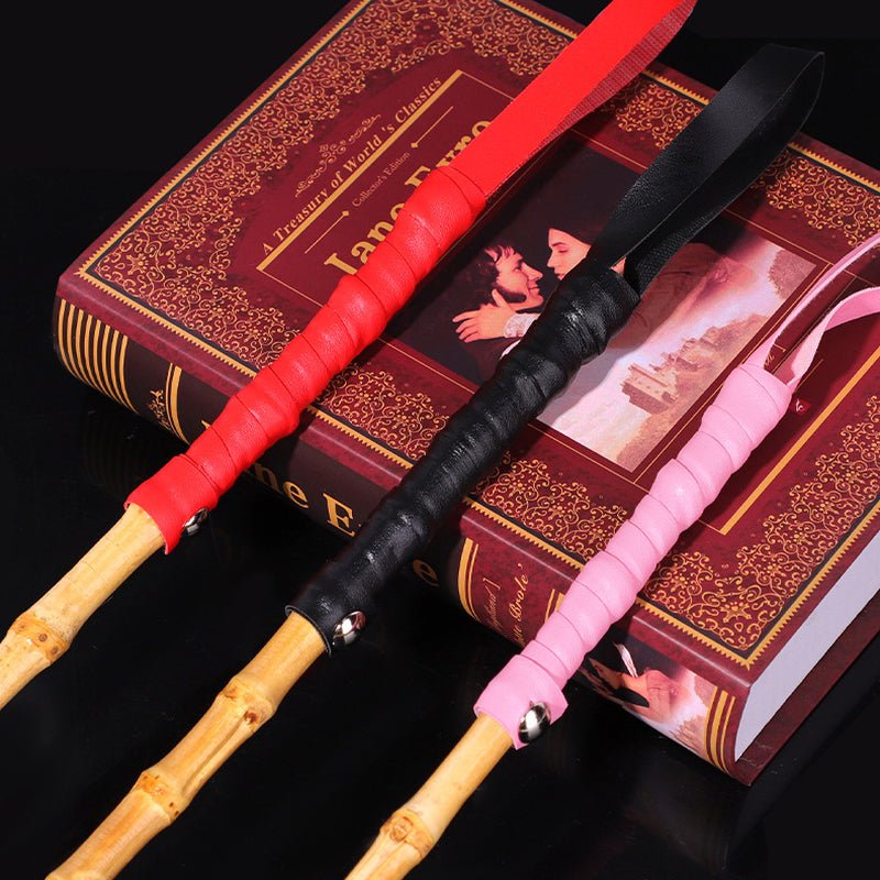 deze-traditionele-japanse-bamboe-cane-is-een-must-have-in-je-bdsm-toy-collectie-dankzij-zijn-grillige-vorm-en-dikke-knoerten-heeft-hij-je-elke-keer-een-ander-gevoel-4