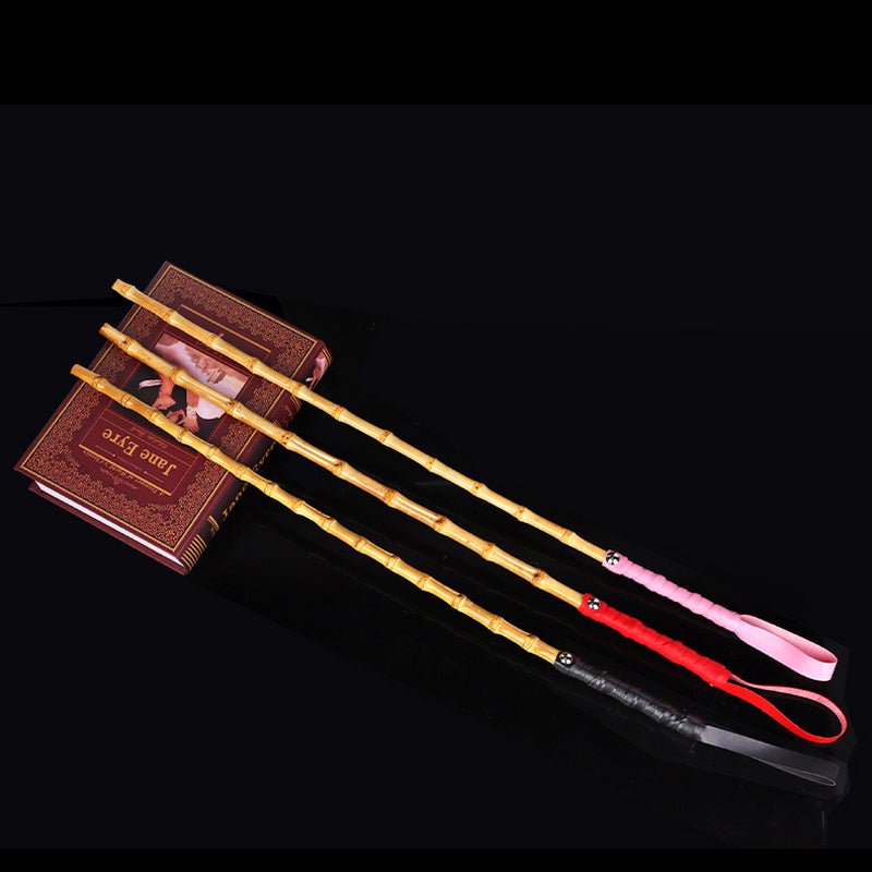 deze-traditionele-japanse-bamboe-cane-is-een-must-have-in-je-bdsm-toy-collectie-dankzij-zijn-grillige-vorm-en-dikke-knoerten-heeft-hij-je-elke-keer-een-ander-gevoel-5