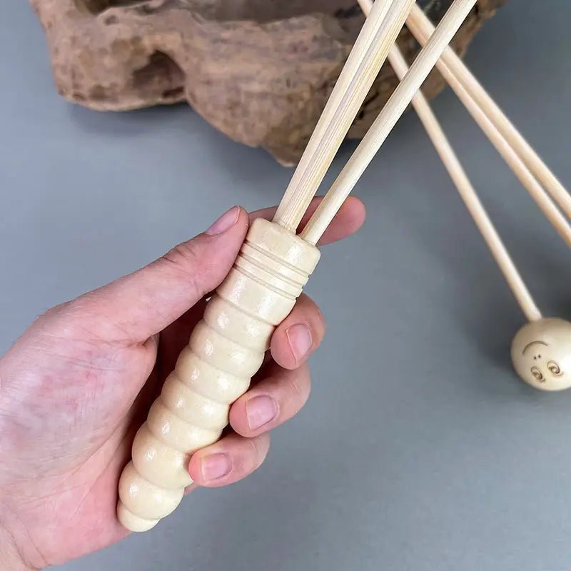 leuke-bamboe-cane-die-duidelijk-maakt-dat-bdsm-niet-altijd-dood-serieus-of-akelig-moet-zijn-maar-ook-best-wel-eens-grappig-mag-en-kan-zijn-5