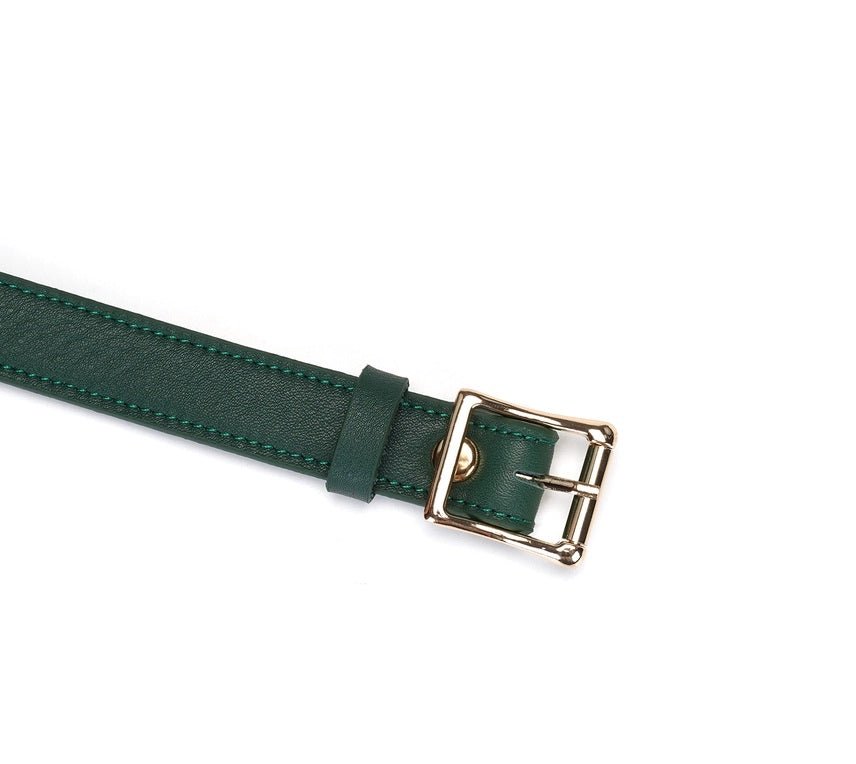 deze-prachtige-leder-bdsm-collar-met-handboeien-en-voetboeien-plus-gagball-is-een-streling-voor-het-oog-de-set-is-gemaakt-van-de-beste-kwaliteit-rundsleder-en-voorzien-van-prachtig-gouden-accenten-zoals-de-gespen-de-d-ringen-de-rivetten-de-o-de-kettingring-en-de-ketting-alle-stukken-in-de-set-zijn-ook-los-te-verkrijgen-24