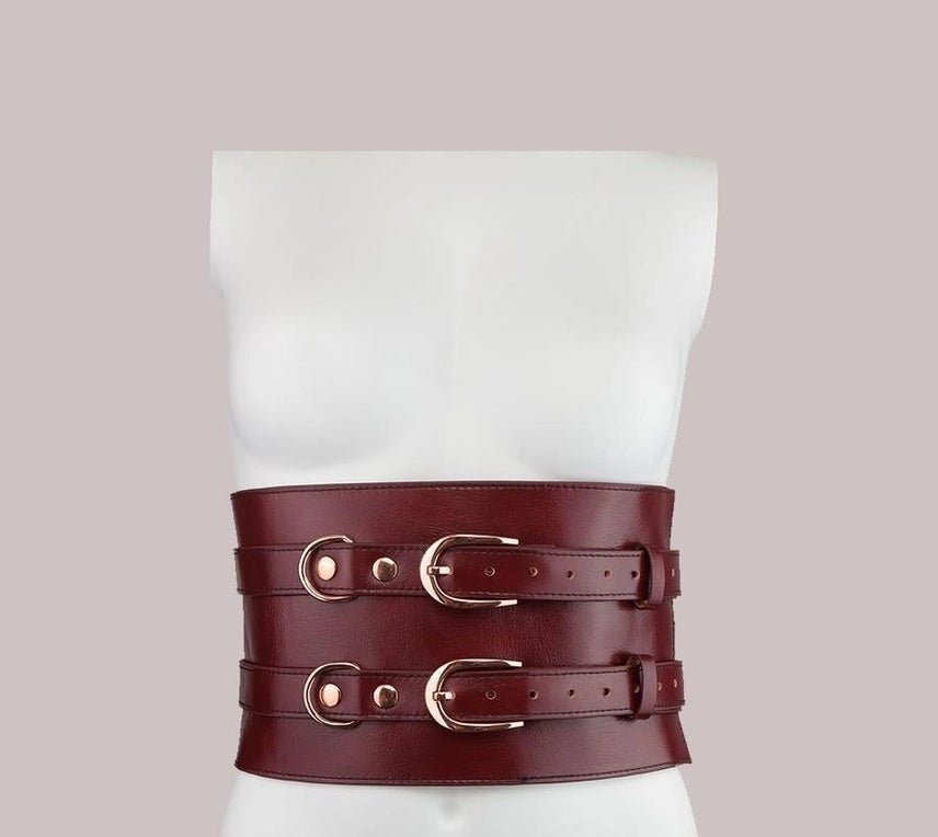 deze-prachtige-leder-bdsm-collar-met-handboeien-en-voetboeien-plus-gagball-is-een-streling-voor-het-oog-de-set-is-gemaakt-van-de-beste-kwaliteit-rundsleder-en-voorzien-van-prachtige-rose-gouden-accenten-zoals-de-gespen-de-d-ringen-de-rivetten-de-o-de-kettingring-en-de-ketting-allestukken-in-de-set-zijn-ook-los-te-verkrijgen-31