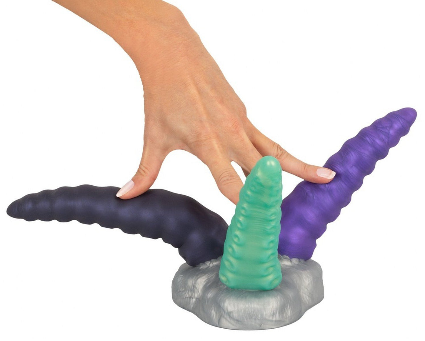 met-deze-beasty-cock-tentacle-dildo-is-het-genieten-alleen-of-met-meerdere-aan-jou-de-keuze