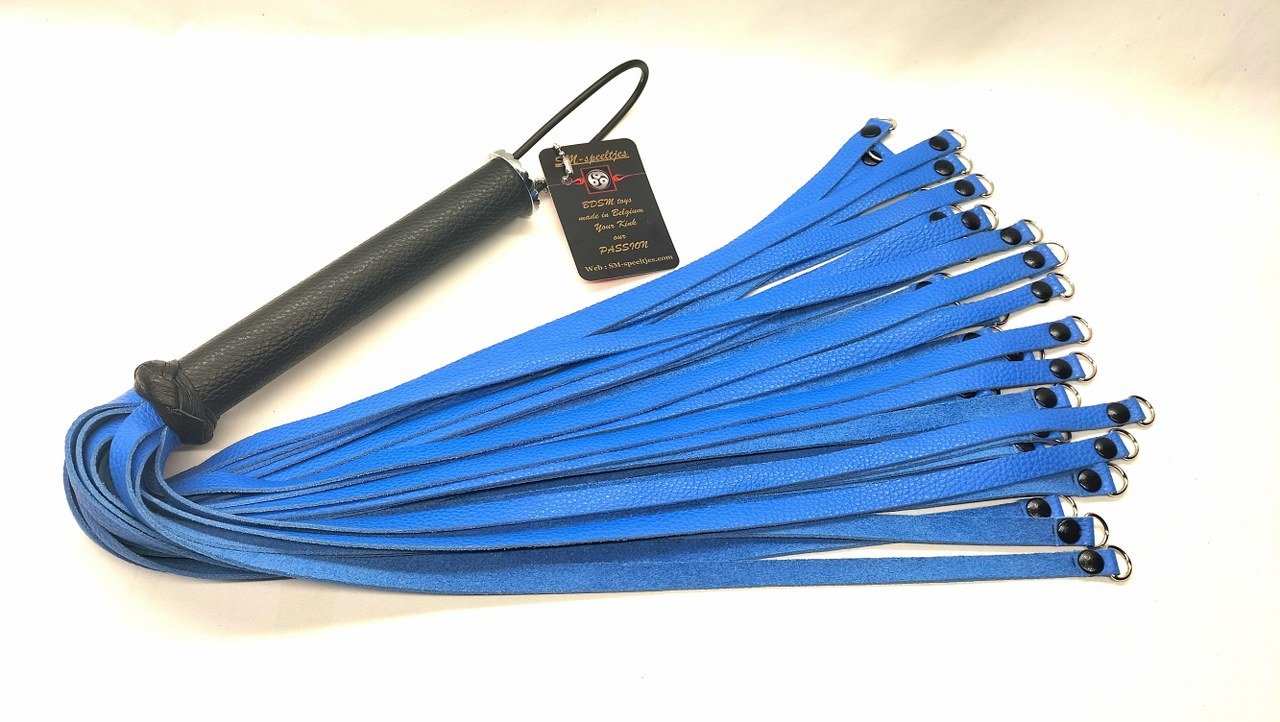 Blauw Leren Flogger Kopen - Met D - Ringen Handgemaakt België - BDSM - SM - speeltjes