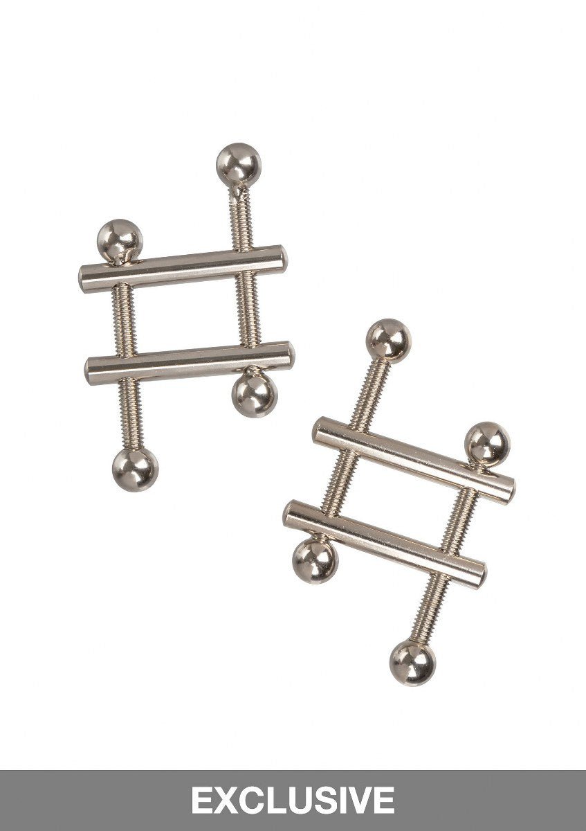 deze-handige-bdsm-toys-in-de-vorm-van-tepelklemmen-zorgen-er-voor-dat-je-de-druk-perfect-kan-afstellen-op-jouw-subje-zijn-of-haar-tepels