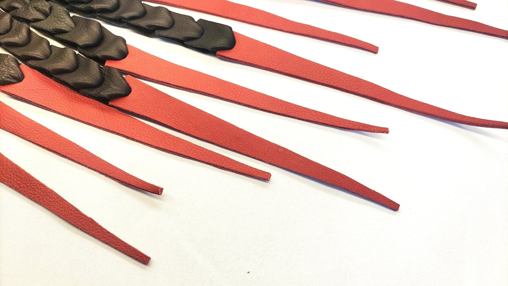 Chain Tails Gesel 75cm - Impact Play Zweep BDSM Toy Zwart Rood - BDSM - SM - speeltjes