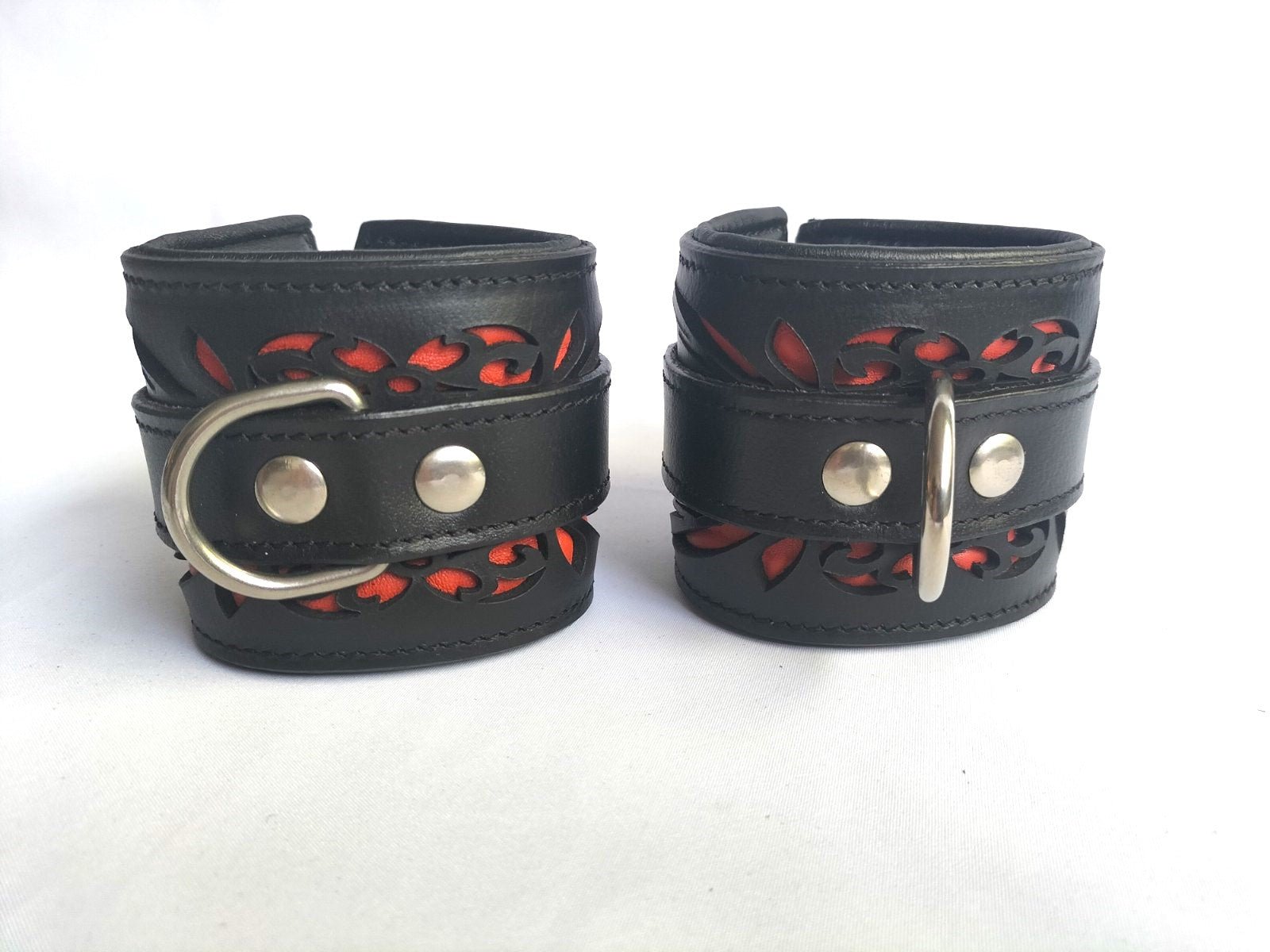 Collars en/of boeienset los verkrijgbaar zwart/oranje (diverse maten) - SM - speeltjes