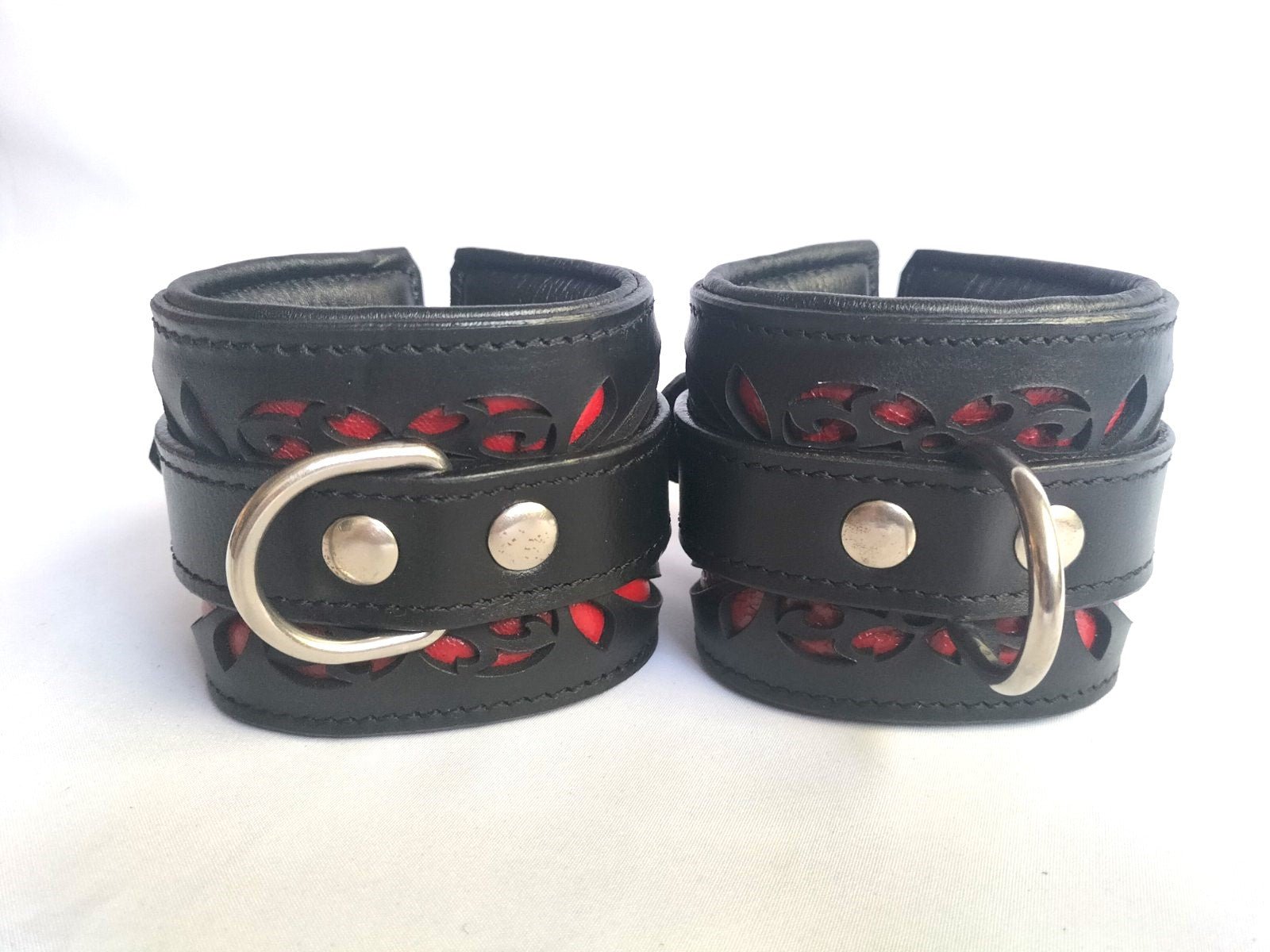 Collars en/of boeienset los verkrijgbaar zwart/rood (diverse maten) - SM - speeltjes