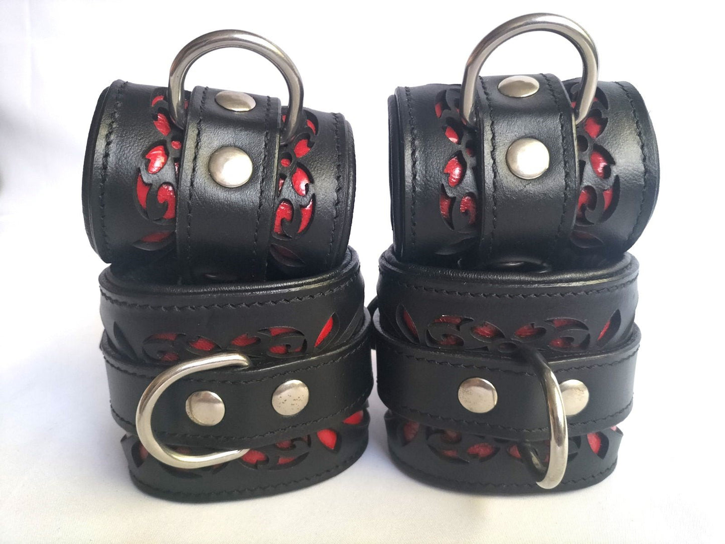 Collars en/of boeienset los verkrijgbaar zwart/rood (diverse maten) - SM - speeltjes