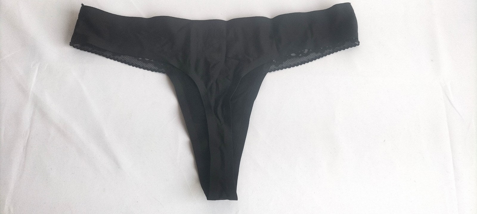 Dames slip zwart met tekst Need You HERE Sir - SM - speeltjes