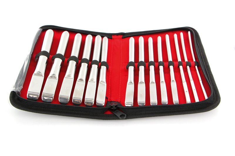 dankzij-deze-uitgebreide-sounding-set-van-14-stuks-kan-je-alle-kanten-uit-van-beginner-met-de-4-mm-dilator-tot-ver-gevorderde-met-de-17-mm-dilator-daarboven-is-hij-ook-nog-eens-gemaakt-uit-roestvrij-staal-zodoende-je-verzekerd-bent-van-veilig-gebruik-en-gemakkelijk-onderhoud-2
