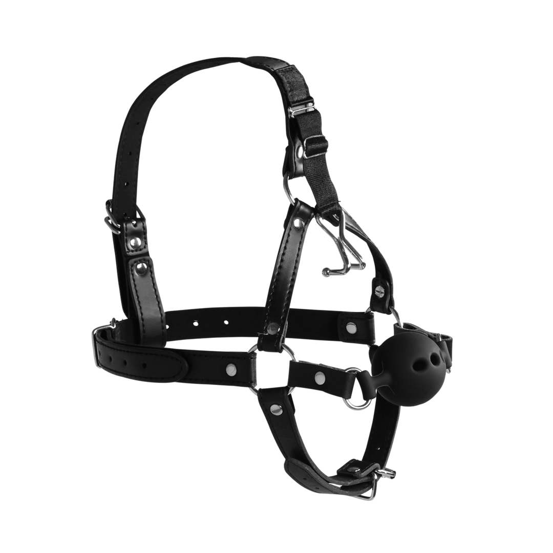 met-dit-bdsm-pu-leder-hoofd-harnas-met-breathable-gagball-in-silicone-en-metalen-neushaken-voel-je-jezelf-helemaal-klaar-voor-de-overgave