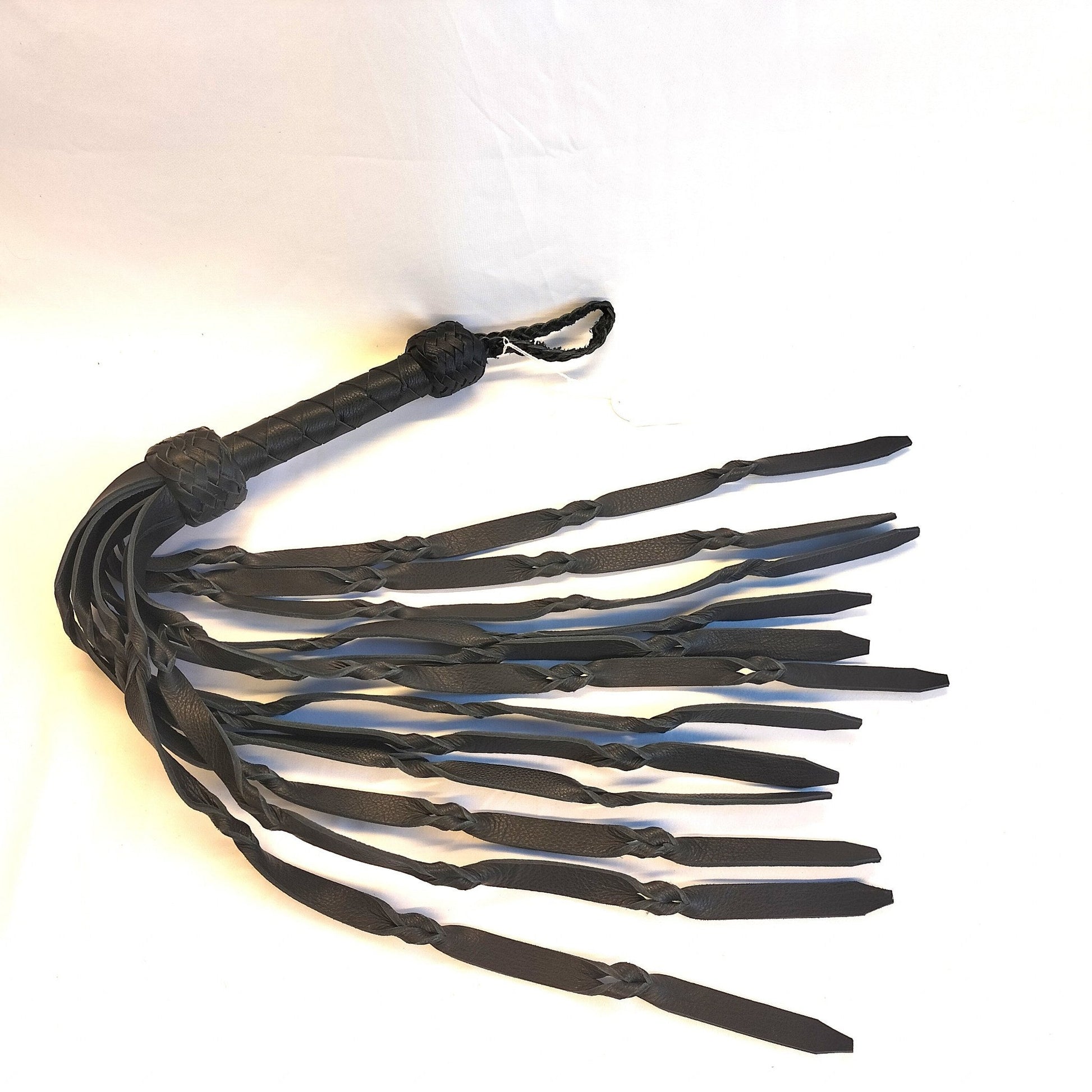 Flogger 12 Geweven Falls 3mm Dik 11mm Breed - Leer of Suede BDSM Gesel 70cm - Impact Play - SM - speeltjes
