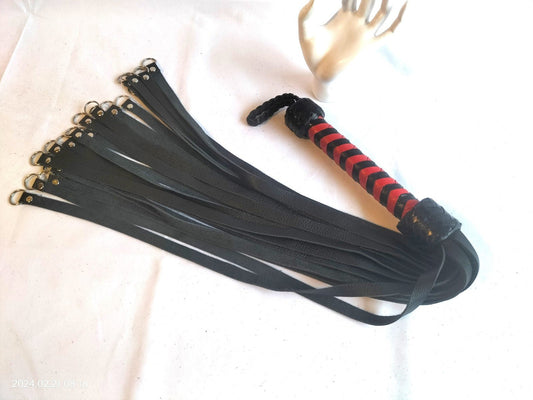 Flogger met metalen ringen (langere versie) - SM - speeltjes