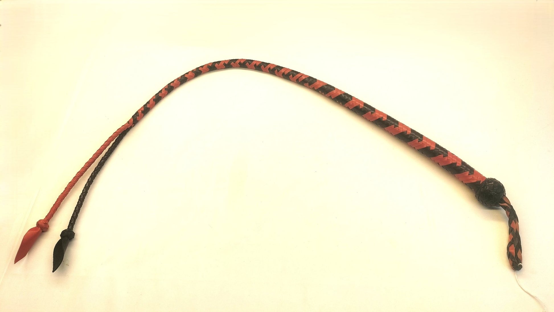Gespleten Lederen Snakewhip Rood/Zwart – 99cm Impact Zweep - Impact Play Zweep - SM - speeltjes