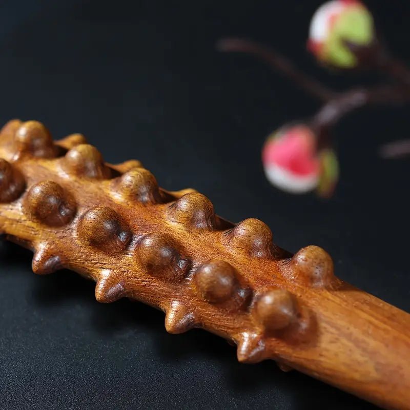 enkele-leuke-weetjes-over-deze-bdsm-toy-klein-maar-fijn-lekker-in-de-hand-liggend-voorzien-van-verschillende-uitsteeksels-twee-verschillende-kanten-een-leuke-toy-voor-weinig-centen-2