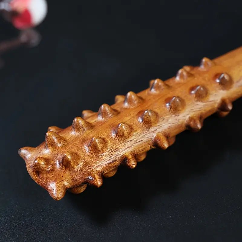 enkele-leuke-weetjes-over-deze-bdsm-toy-klein-maar-fijn-lekker-in-de-hand-liggend-voorzien-van-verschillende-uitsteeksels-twee-verschillende-kanten-een-leuke-toy-voor-weinig-centen-3