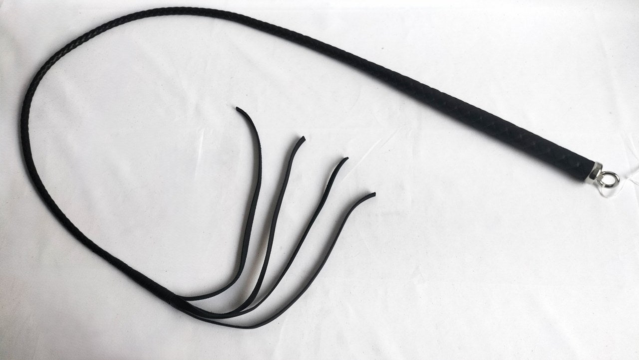 met-deze-japanse-bullwhip-uit-rechtstreekse-import-heb-je-een-stukje-japanse-kwaliteit-in-huis-de-zweep-is-met-kennis-van-zaken-gemaakt-en-met-oog-voor-detail-10