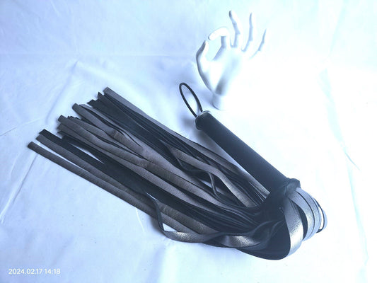 Kalfsleder zilver flogger - SM - speeltjes