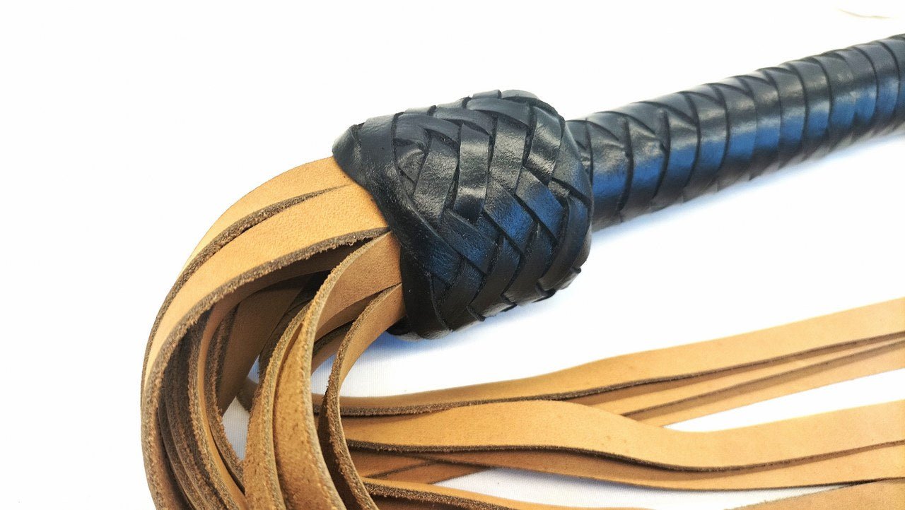 Kalfsleren Flogger 69cm - Impact Play Zweep BDSM Toy 18 Falls - BDSM - SM - speeltjes