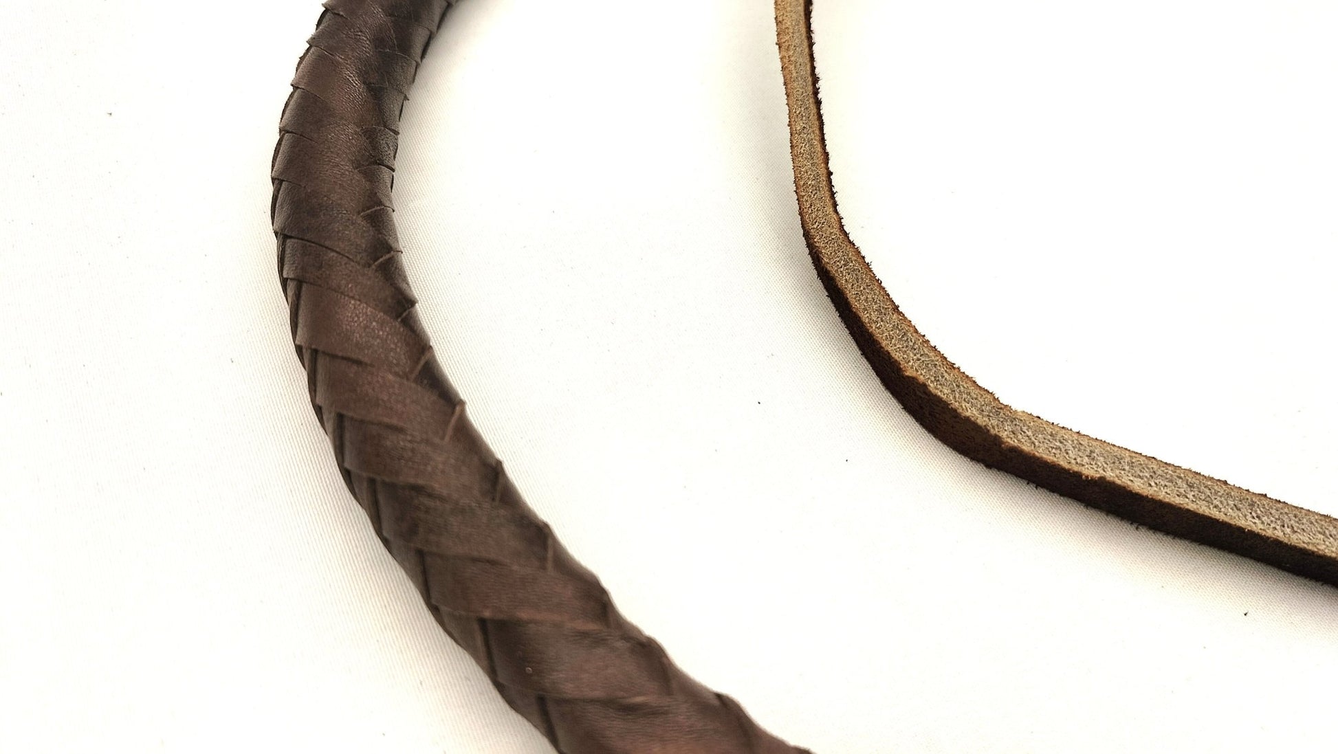 Kangoeroe Leren Snakewhip 4 Foot (120cm) - Verzwaard met Lood - Impact Play - Zwepen - SM - speeltjes