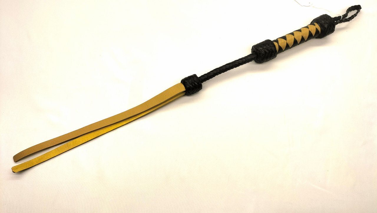 Korte Zweep 60cm Gespleten Tong - Impact Play BDSM Toy Rood Zwart - BDSM - SM - speeltjes