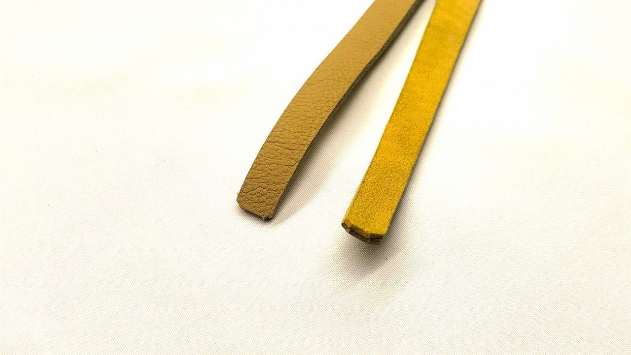 Korte Zweep 60cm Gespleten Tong - Impact Play BDSM Toy Rood Zwart - BDSM - SM - speeltjes