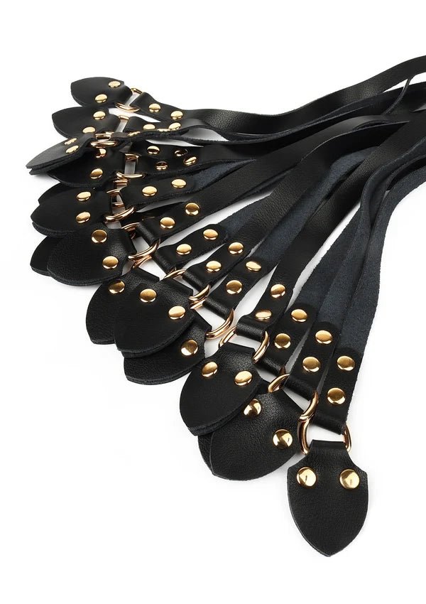 Leather Cat-o-Nine Whip – Leren Gesel met Studs 62 cm - Leren gesel - SM-speeltjes