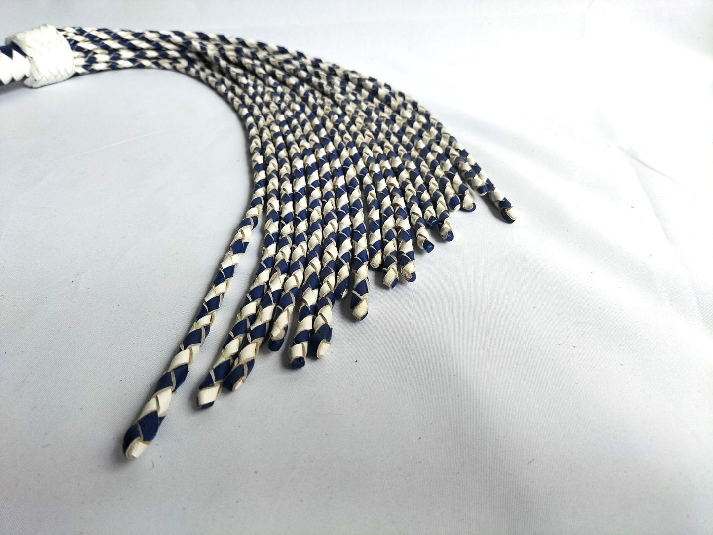 Leder cat O 18 met geweven falls blauw/wit - SM - speeltjes